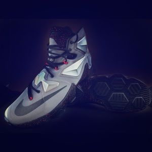 Nike LeBron 13