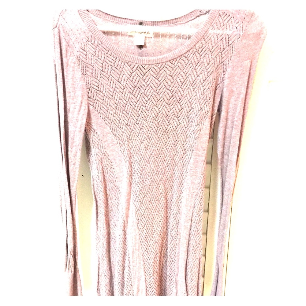 Thin, mauve sweater/shirt.