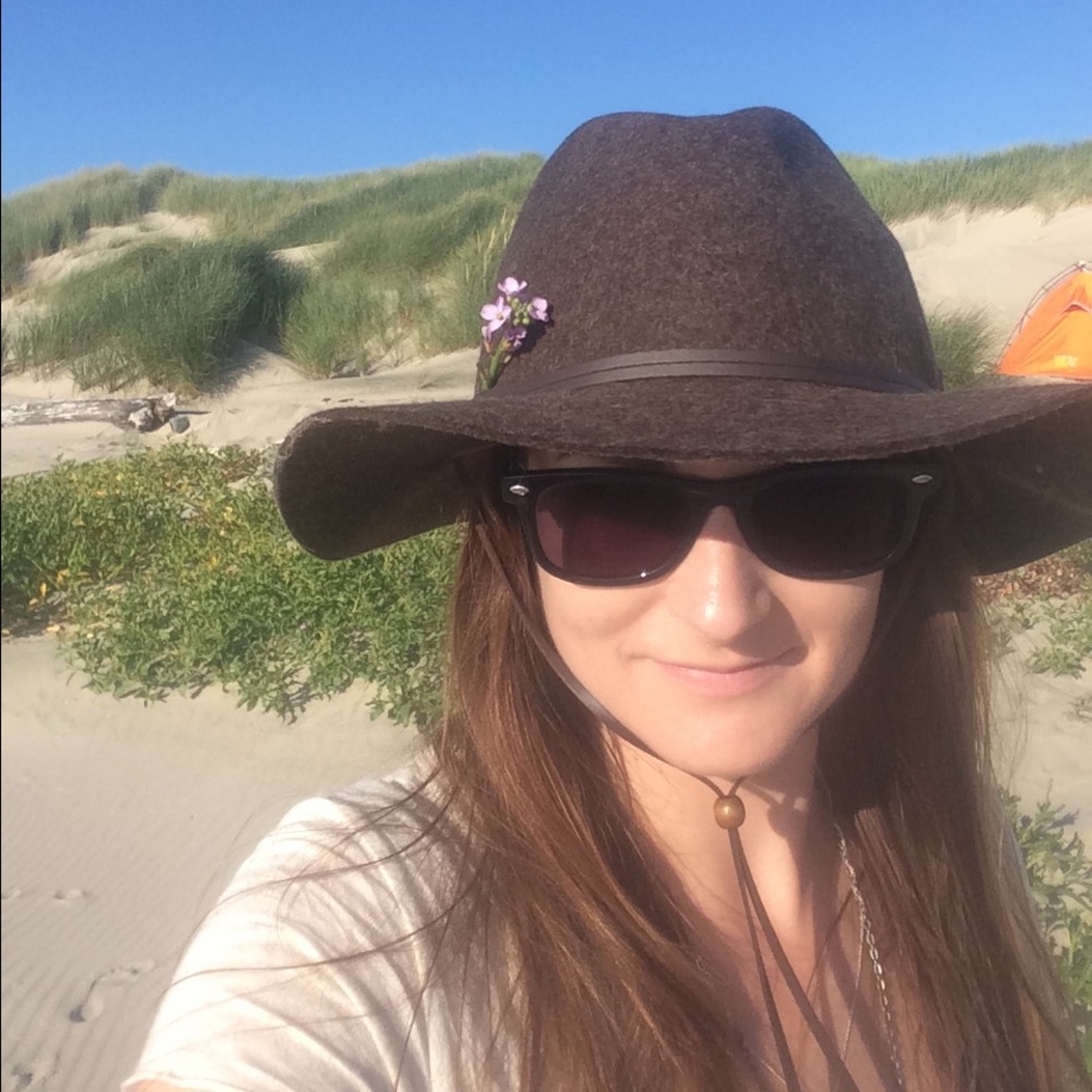 Meet your Posher, Megan