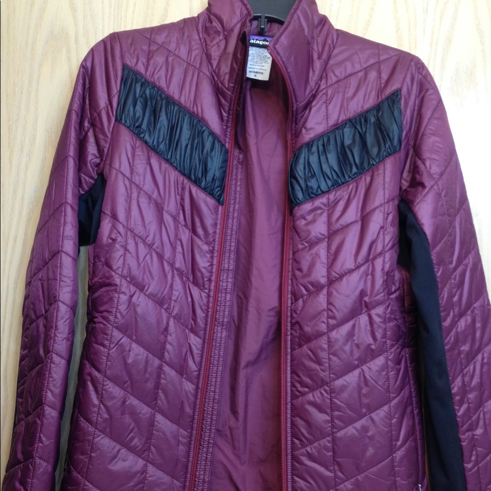 Patagonia puffer jacket red maroon small