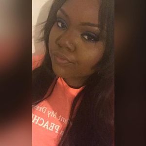 Meet your Posher, Dottie