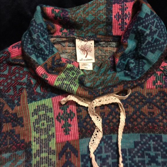 Turtle neck sweater - Picture 2 of 3