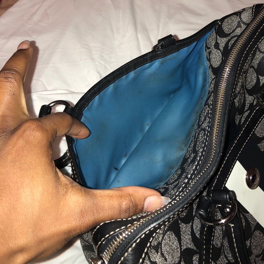 Coach purse - Picture 3 of 4