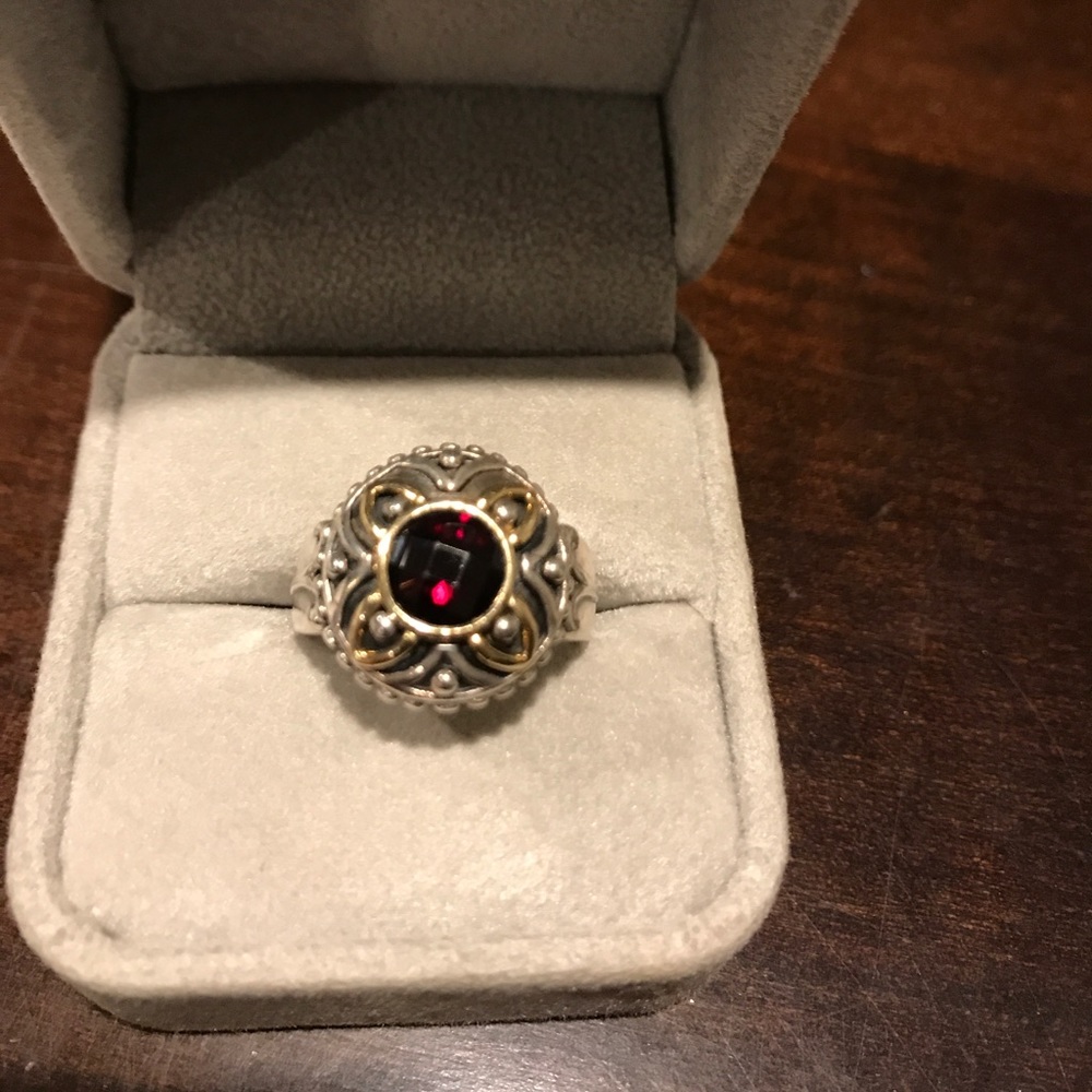 Sterling and 18kt gold ring with a ruby stone