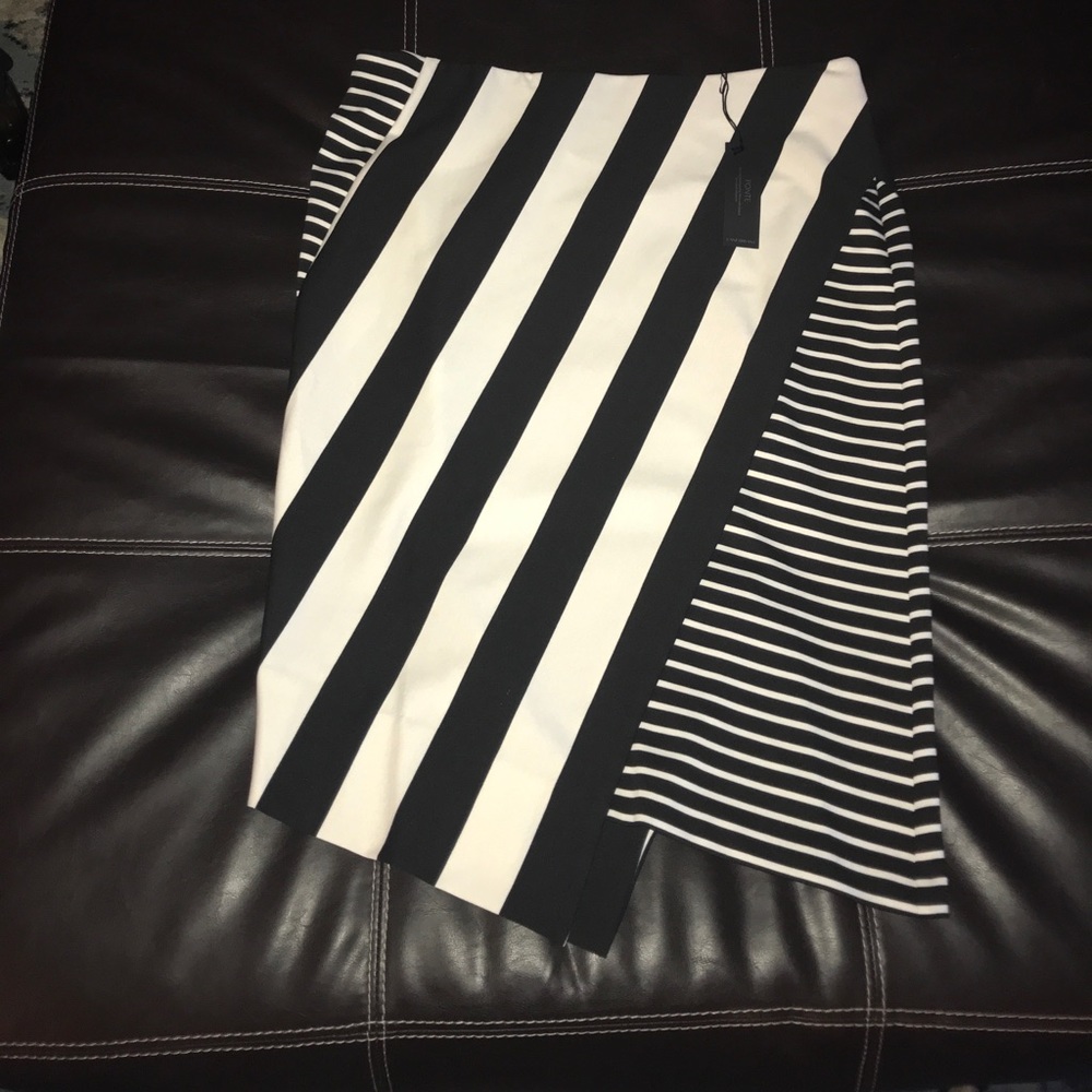 NWT! Black and white midi skirt