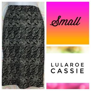 LuLaRoe Cassie Skirt