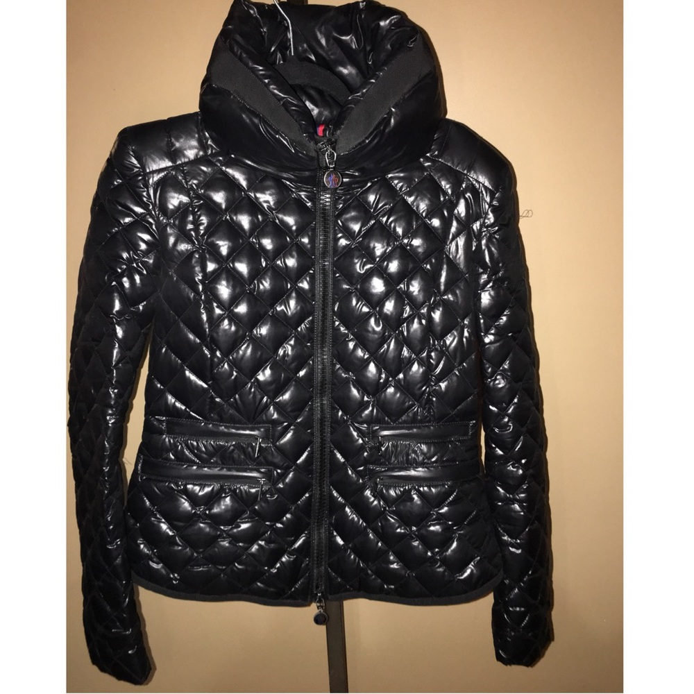 Woman Authentic Black Puffer Moncler Coat