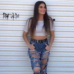 Meet your Posher, Monique