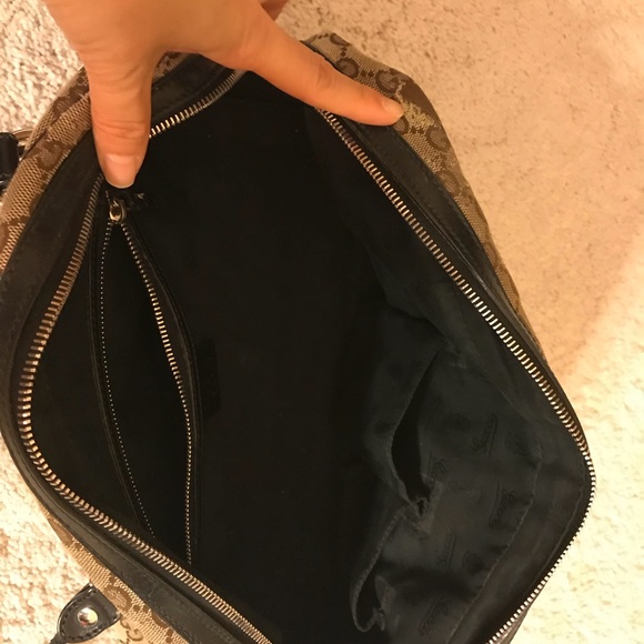 *Sold on Offer Up* Gucci purse - Picture 4 of 5
