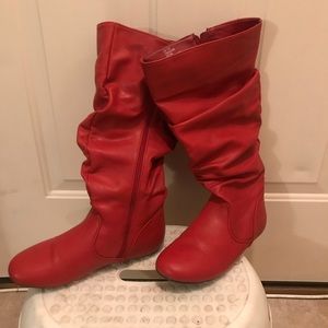 Red boots (flat heel), never worn!