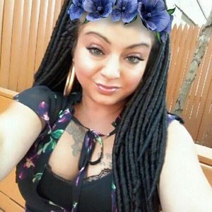 Meet your Posher, Macy