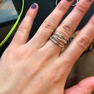 Premier designs, silver 'down to the wire' ring