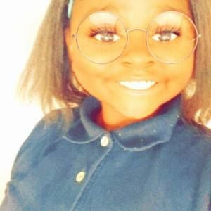 Meet your Posher, Deborah