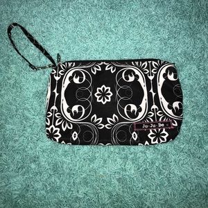 Ju Ju Be Quick in Shadow Waltz