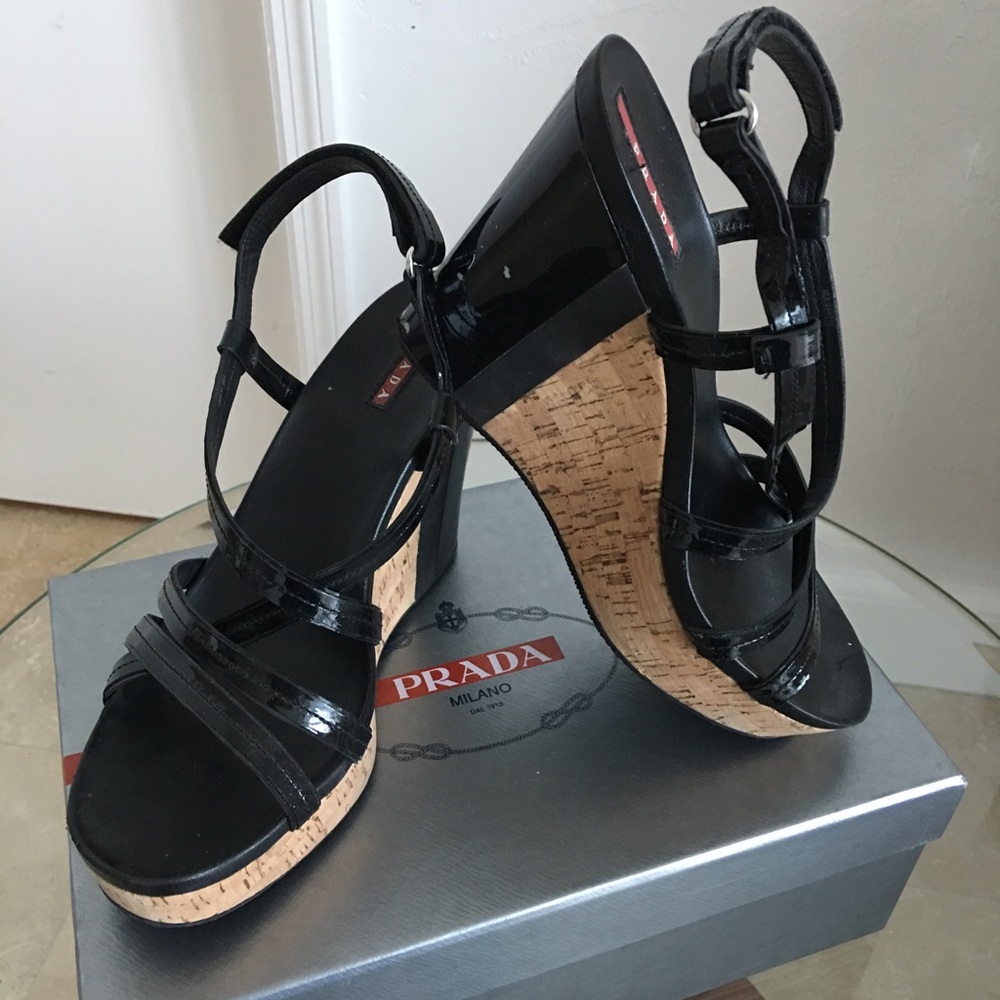 Sandals - Picture 2 of 4