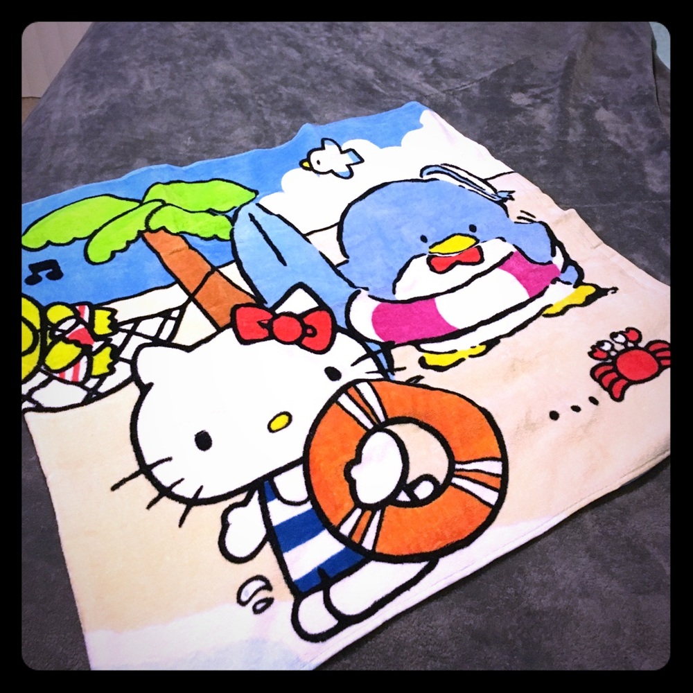 Loot Crate Exclusive Hello Kitty Beach Towel