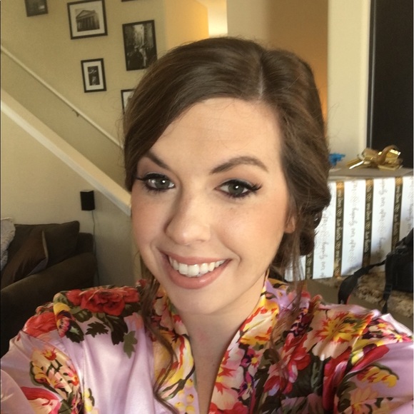 Meet your Posher, Meredith - Picture 1 of 1