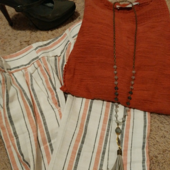 Shirt, pants, shoes, necklace combo - Picture 2 of 7
