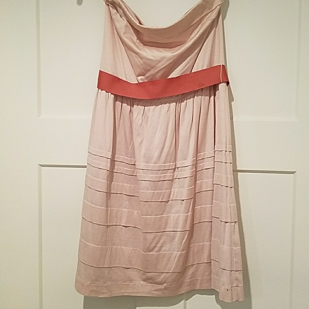 Strapless dress