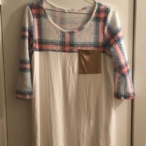 New. Never worn. Very comfortable