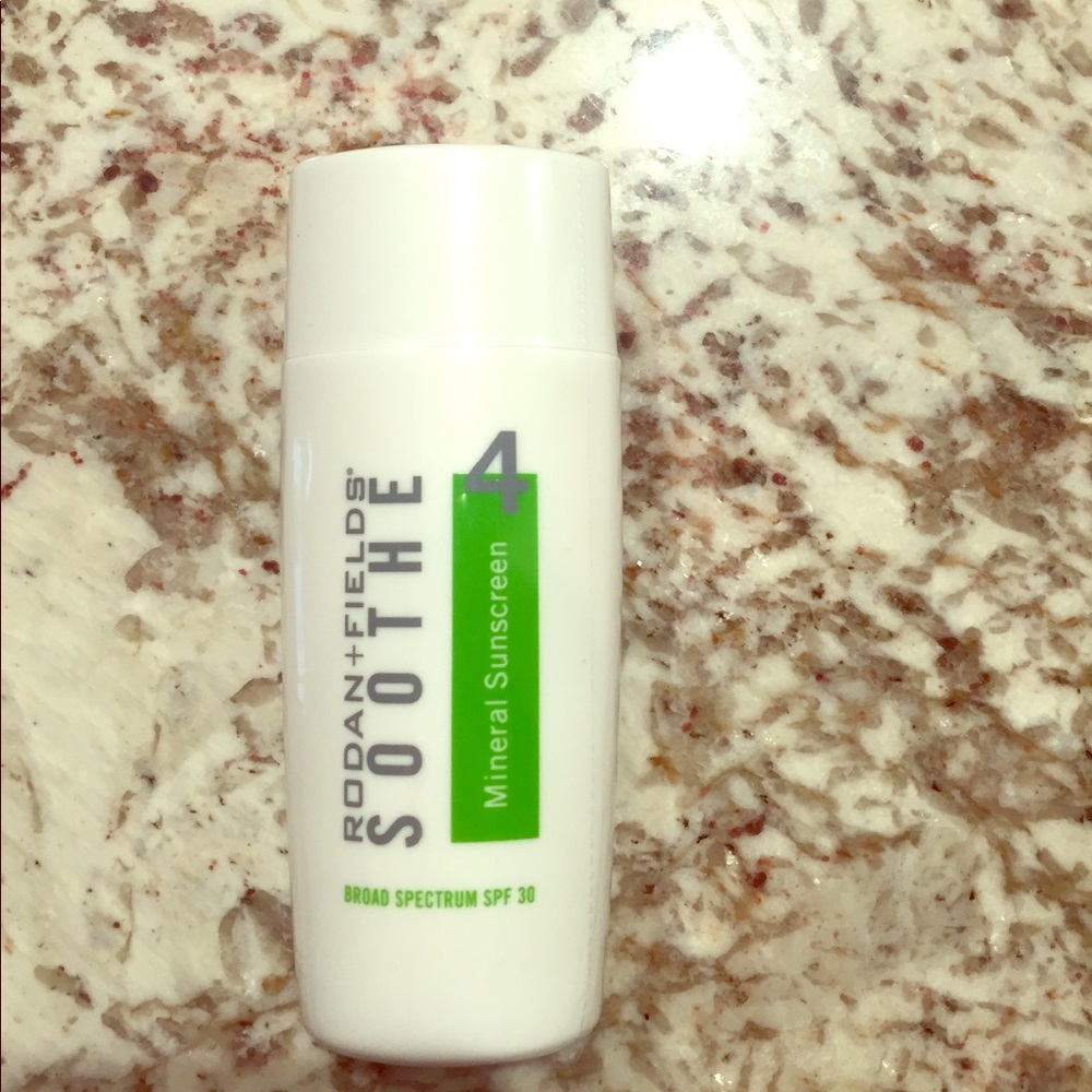 🌼🌸R + F SOOTHE mineral sunscreen🌸🌼