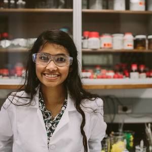 Meet your Posher, Joy