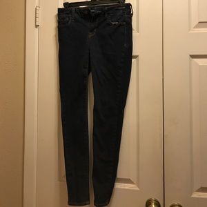 Dark Rinse Old Navy Rockstar Jeans 4P Mid Rise