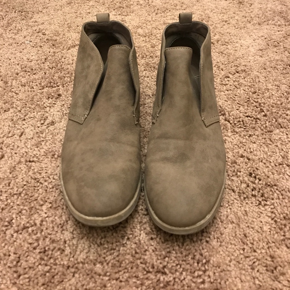 Ankle boots
