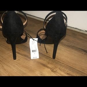 Ny and co heels