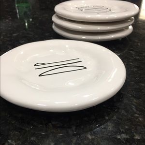 Round plates