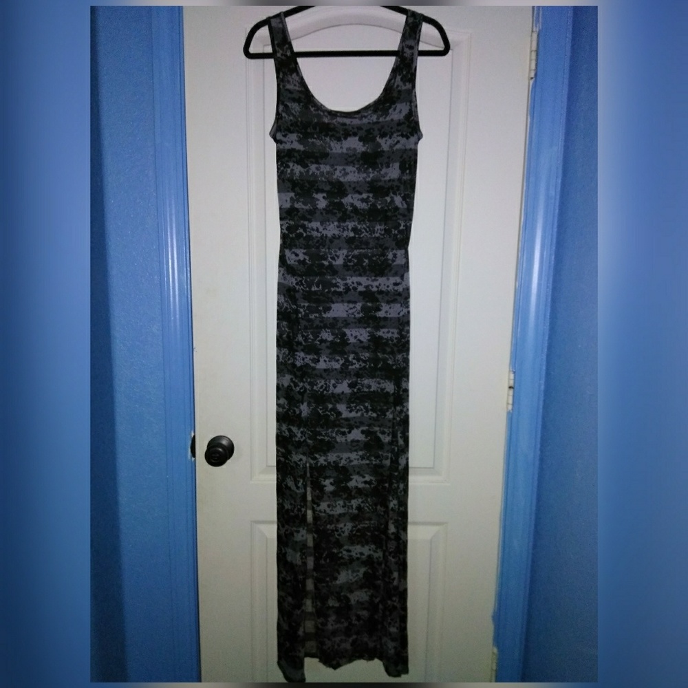 Sitro Long Dress (Small)