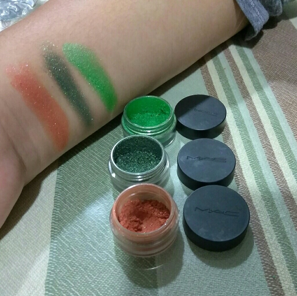 Mac eyeshadows