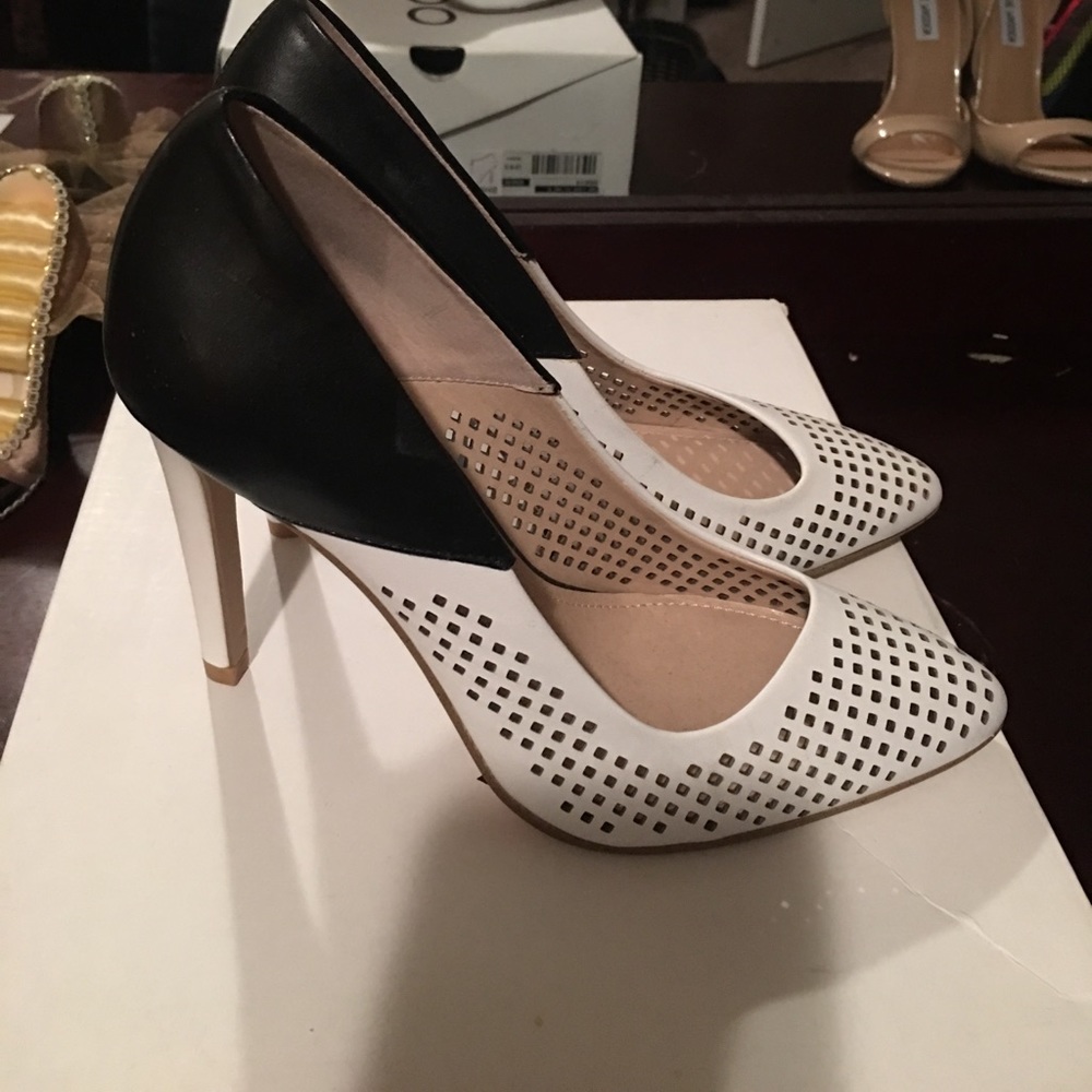 Multi colored pumps - Picture 2 of 4