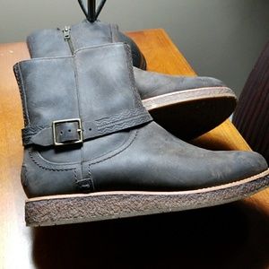Ugg Leather Camren Boots Brown 8