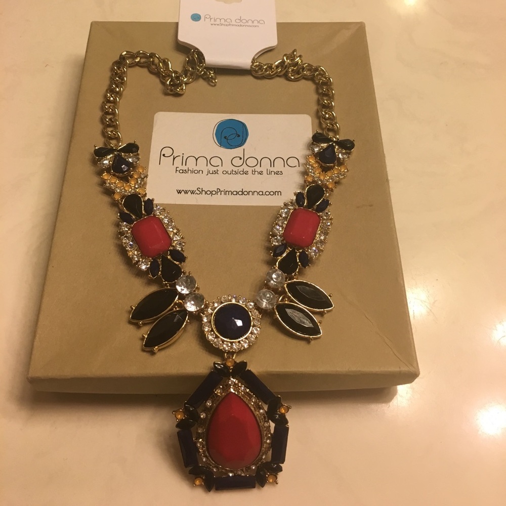 Prima Donna statement necklace