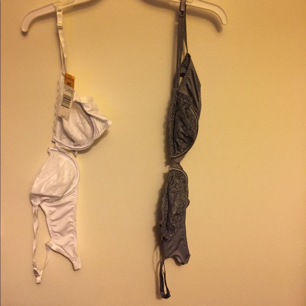 Pair of 34C Vassarette bras one white, one gray