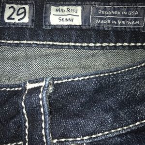 Miss Me mid-rise skinny jean