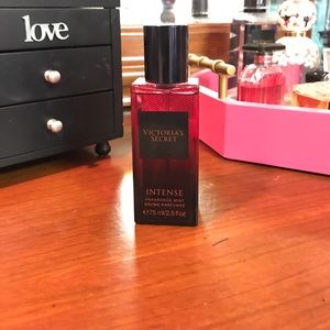 VS Intense Fragrance Mist