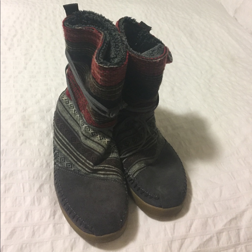 Like new Toms boots