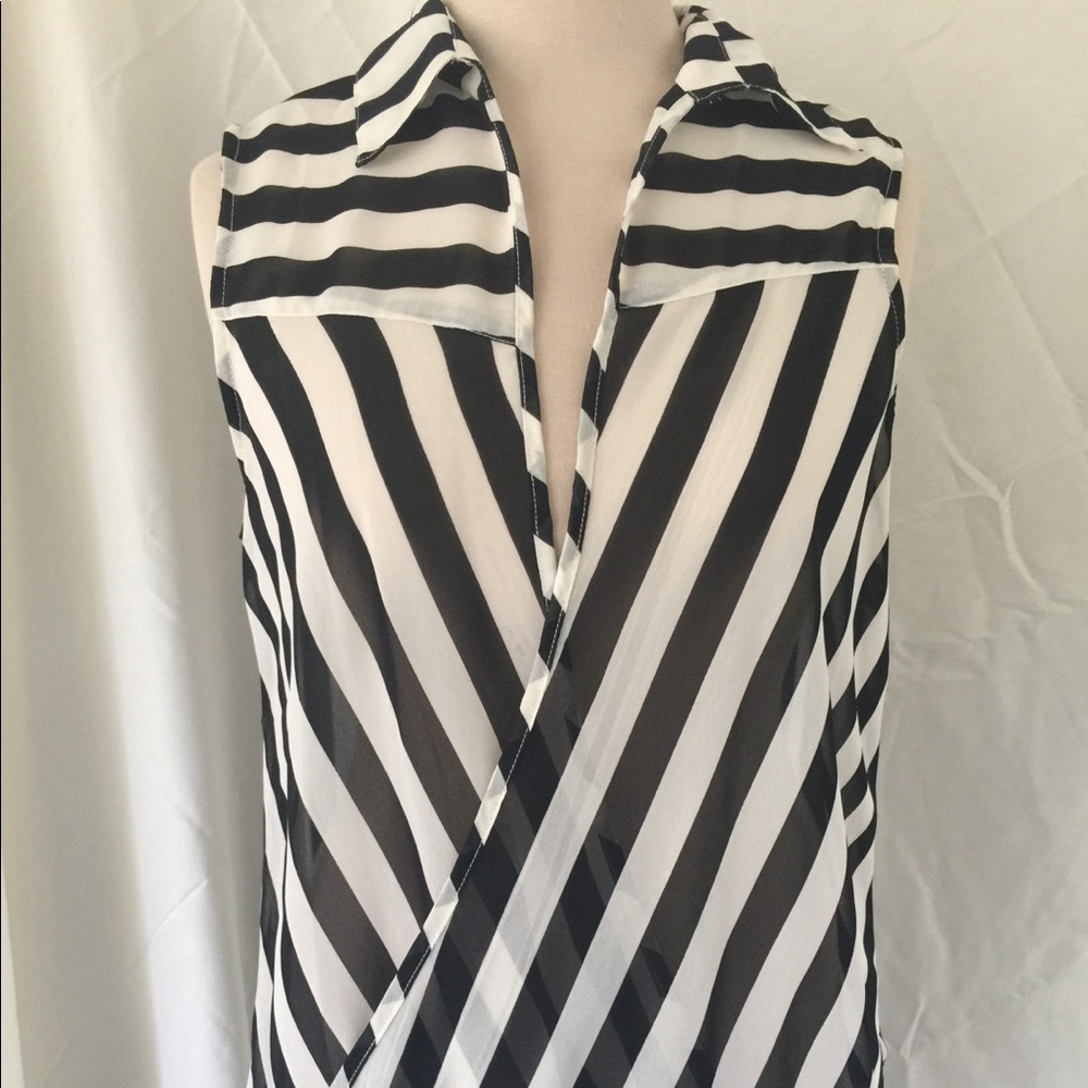 Sale!Marisol black & White stripe top