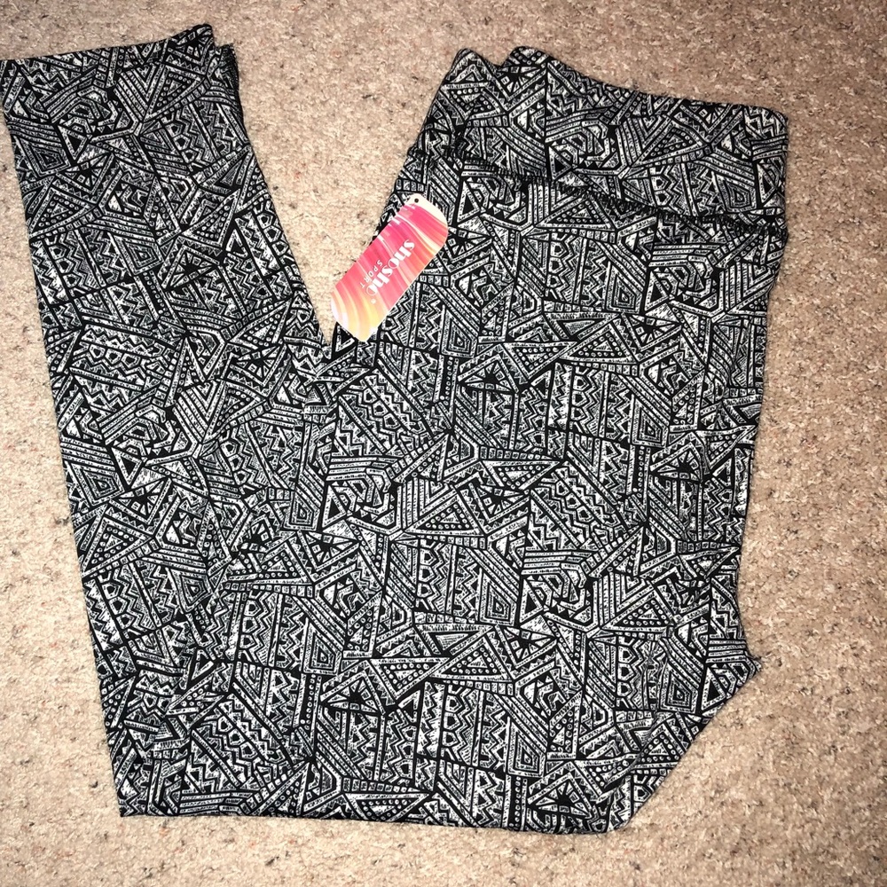Plus sized sport leggings - Picture 2 of 4