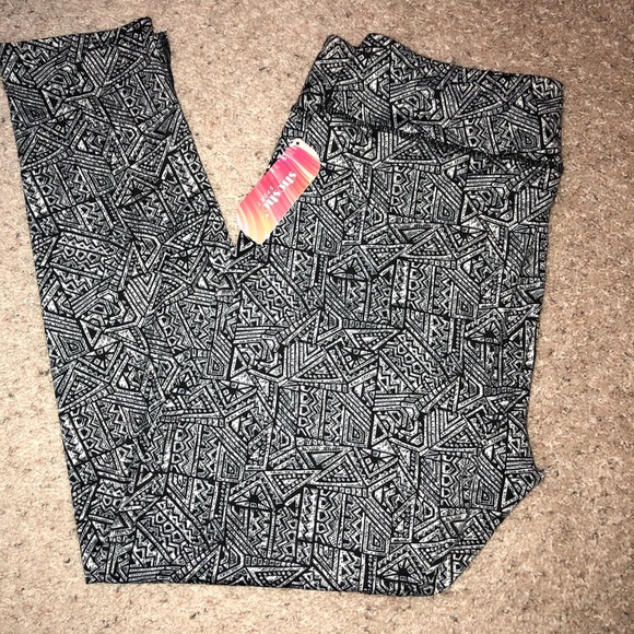 Plus sized sport leggings - Picture 2 of 4