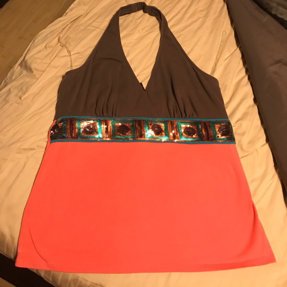 Sexy top with sequins