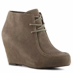 NEW DV Dolce Vita Pilar Suede Lace Up Boot