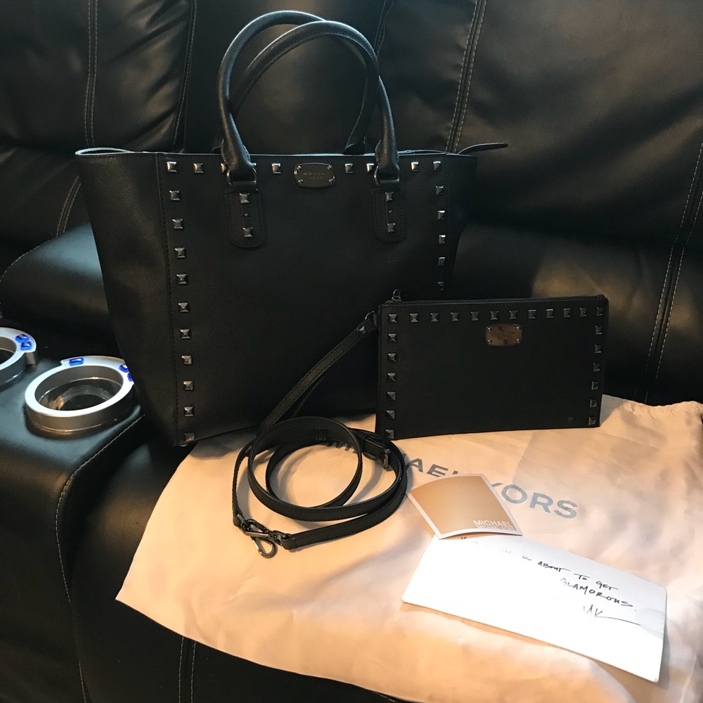 SOLD!!Authentic Michael Kors Purse ONLY - Picture 2 of 5