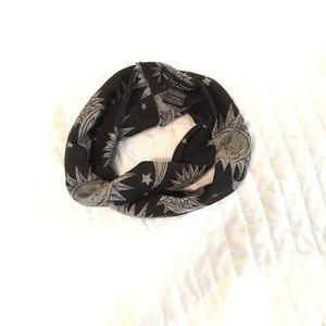 Black and gray sun, moon, and stars headband