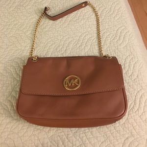 Like new adjustable strap michael kors purse