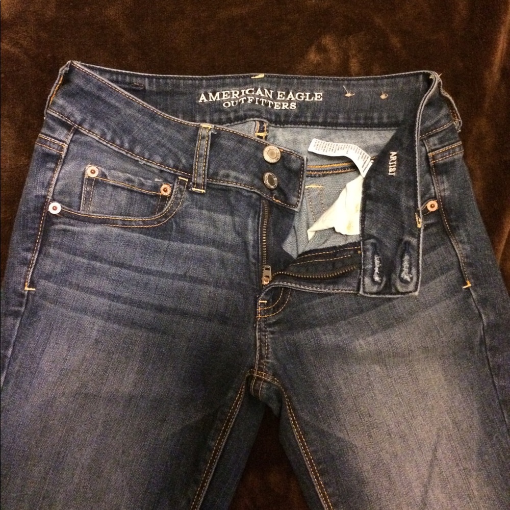 American Eagle Artist Jean