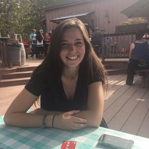 Meet your Posher, Danielle