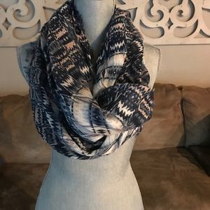 Printed scarf